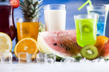 Tropik kokteyller seti