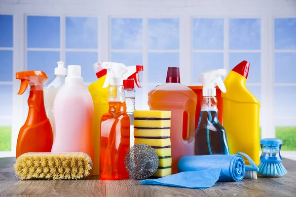 Productos de limpieza surtidos —  Fotos de Stock
