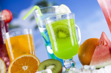 Tropik kokteyller seti