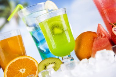 Tropik kokteyller seti