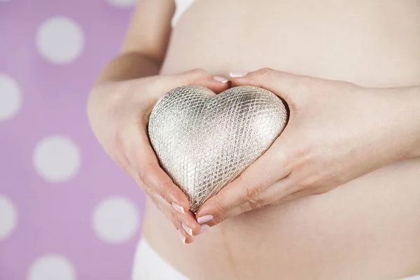 Close up de uma barriga engraçada bonito — Fotografia de Stock