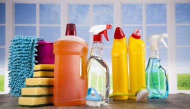 çeşitli temizlik ürünleri