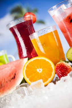 Tropik kokteyller seti