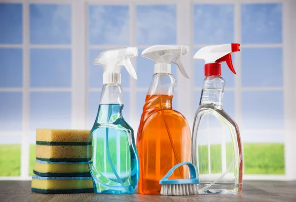 çeşitli temizlik ürünleri