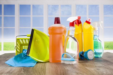 çeşitli temizlik ürünleri