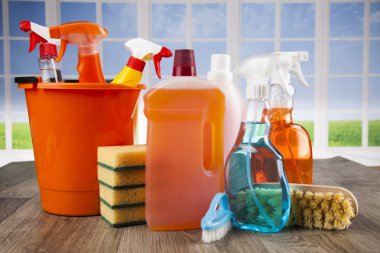 çeşitli temizlik ürünleri