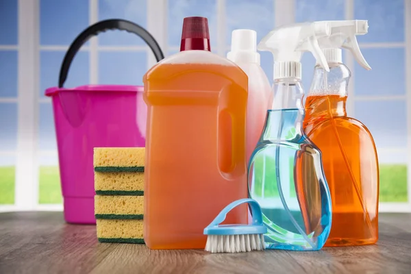 çeşitli temizlik ürünleri