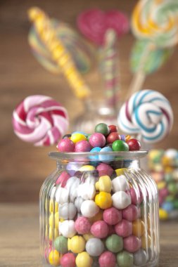 Farklı renkli tatlılar  