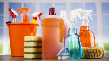 çeşitli temizlik ürünleri