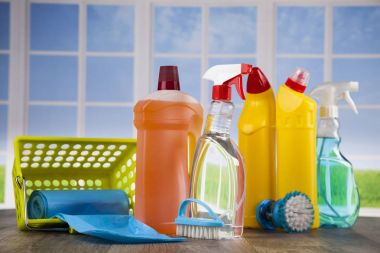 çeşitli temizlik ürünleri