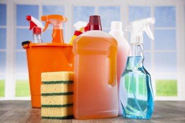çeşitli temizlik ürünleri
