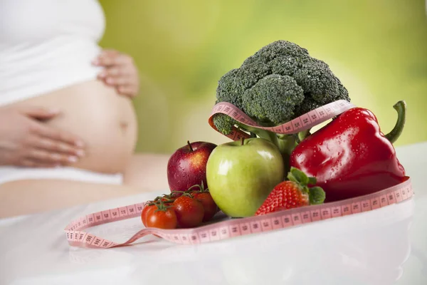 Beslenme ve hamilelik döneminde diyet — Stok fotoğraf