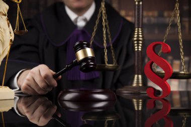 Adalet ve hukuk kavramı