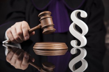  yargı ve hukuk Tema