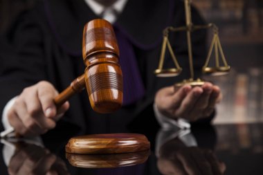 Adalet ve hukuk kavramı. 