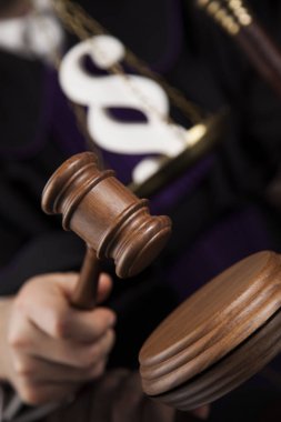  yargı ve hukuk Tema