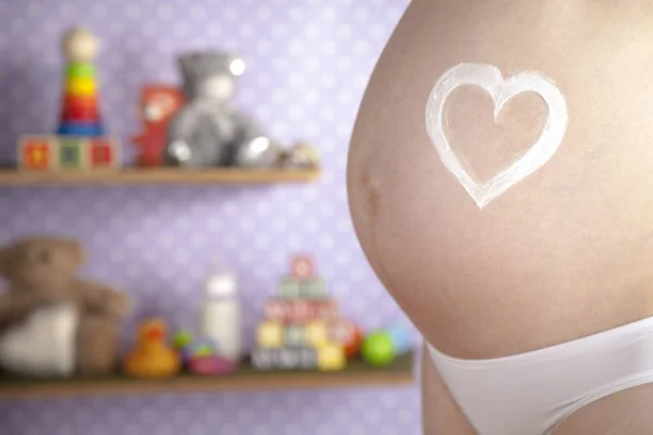 Gravid kvinna älska sitt barn — Stockfoto