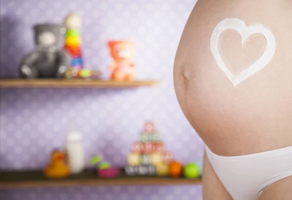 Gravid kvinna älska sitt barn — Stockfoto
