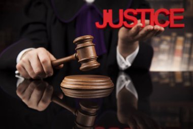 Adalet ve hukuk kavramı. 