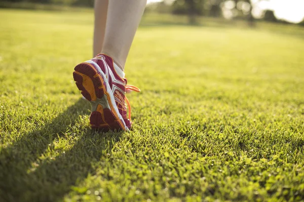 Fitness mulher correndo — Fotografia de Stock