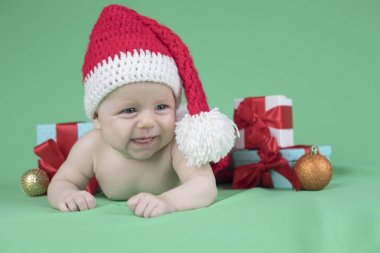 Bebek yılbaşı şapkası