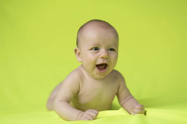 Bonito bebê feliz menina — Fotografia de Stock