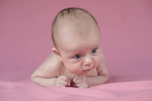 Bellissimo bambino divertente — Foto Stock