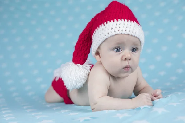 Bambino in cappello di Natale — Foto Stock