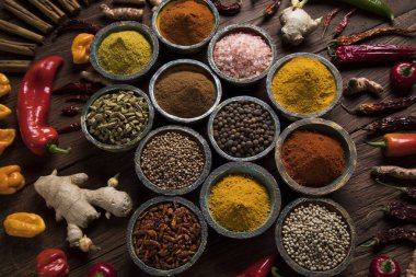 çeşitli baharatlar seçimi 