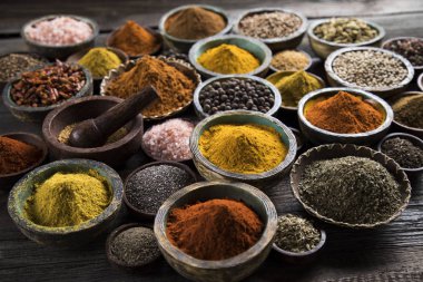 çeşitli baharatlar seçimi 