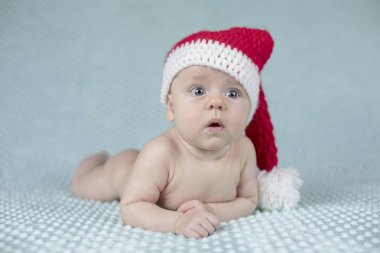 Bebek yılbaşı şapkası