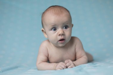 Yeni doğan bebek kız