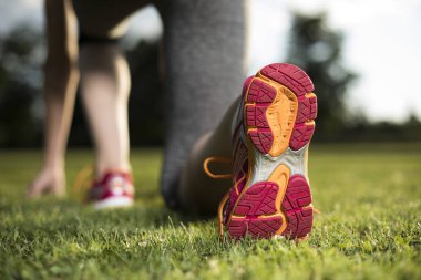 Koşan fitness kadını