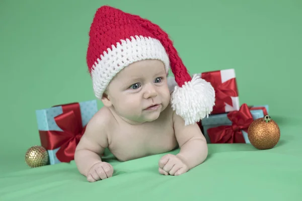 Bambino in cappello di Natale — Foto Stock