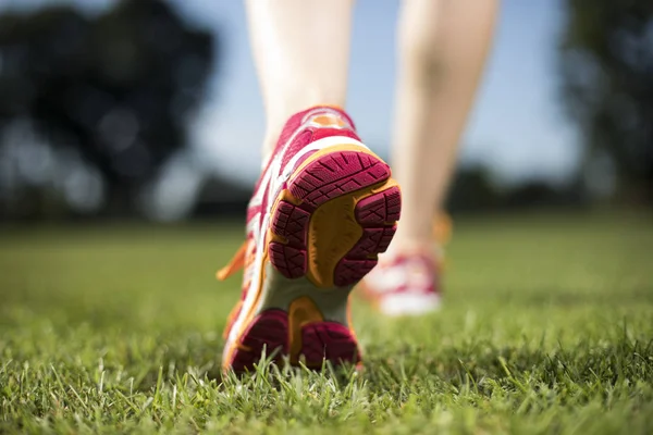 Fitness woman running — Stock Photo, Image