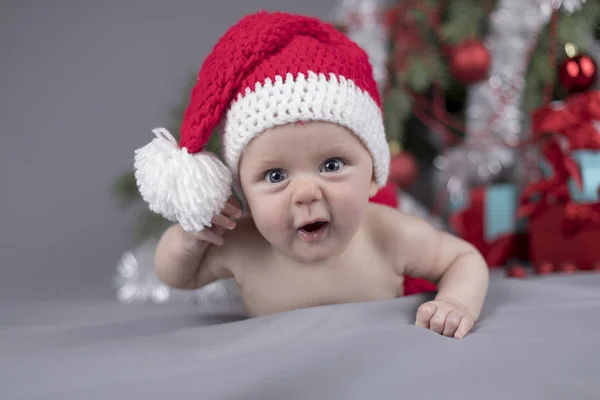 Baby in christmas hat — Stock Photo, Image