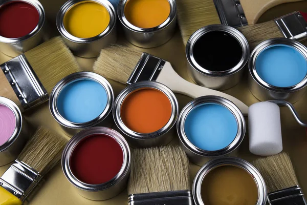 Metallburkar Med Färg Färg Och Pensel — Stockfoto