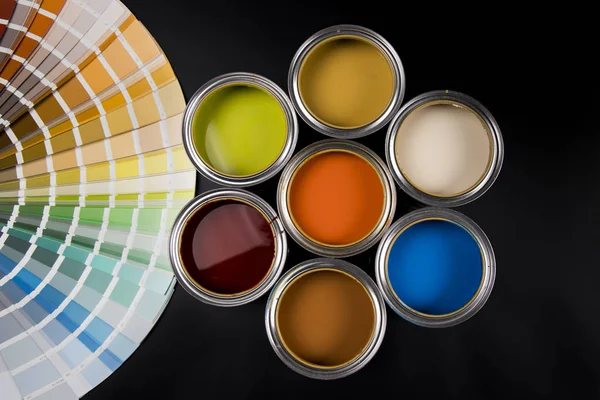 Puszki Farby Paleta Kolorów Bliska — Zdjęcie stockowe