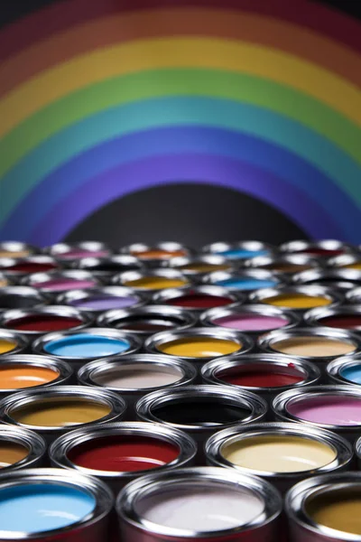 Pełne Wiadra Rainbow Kolorowe Farby Olejnej — Zdjęcie stockowe