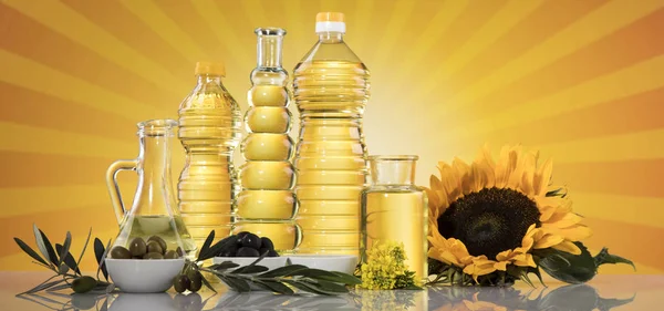 Healthy oil from sunflower, olive, rapeseed oil. Cooking oils in — Stock Photo, Image