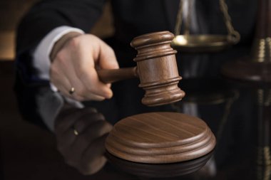 Hüküm, mahkeme tokmağı, hukuk teması, Yargıç tokmağı  