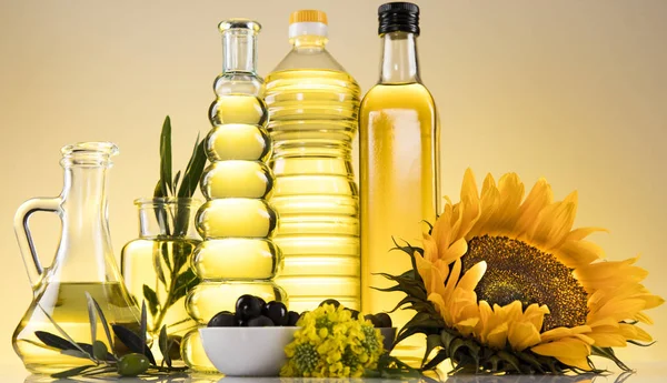 Productos de aceite de cocina y alimentos, Oliva virgen extra, girasol ver —  Fotos de Stock