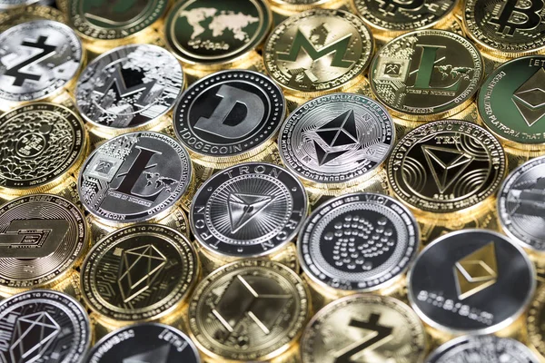 Bitcoin, litecoin, etherium coins close-up, Virtual money backgr — стоковое фото
