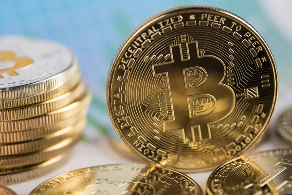 Criptomonedas nuevo dinero digital, Bitcoin Moneda —  Fotos de Stock
