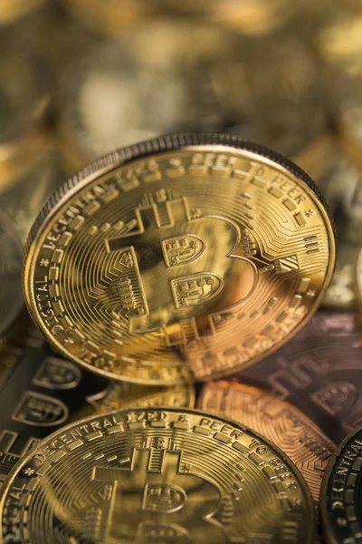 Bitcoins i nowa koncepcja wirtualnych pieniędzy — Zdjęcie stockowe