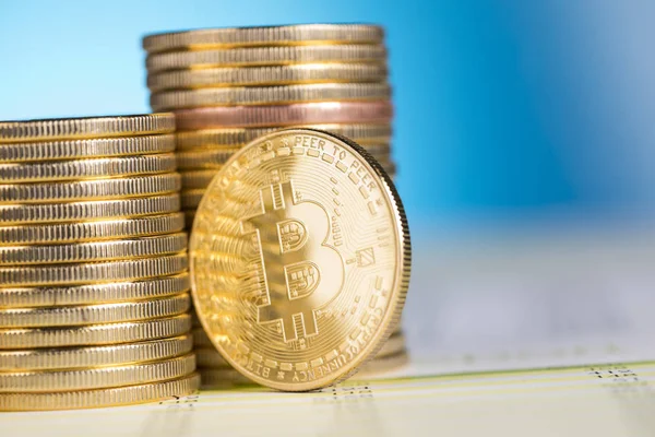 Criptomonedas nuevo dinero digital, Bitcoin Moneda — Foto de Stock