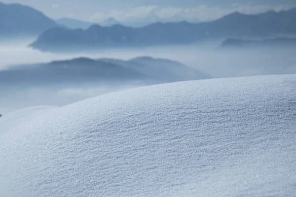 Landschaftshintergrund, Berge und Winterraum für Ihren Text — Stockfoto