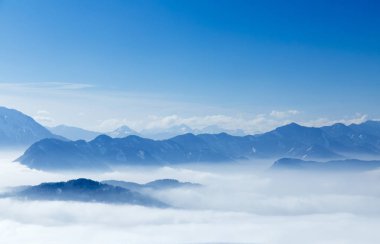 Güzel kış dağ manzarası