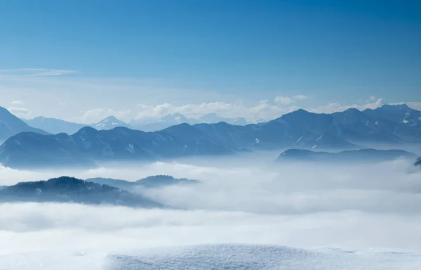 Φόντο τοπίου, βουνά και χειμώνας — Φωτογραφία Αρχείου