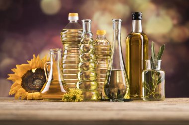Ayçiçeği, zeytin, kolza yağı gibi sağlıklı yağlar. Pişirme yağları